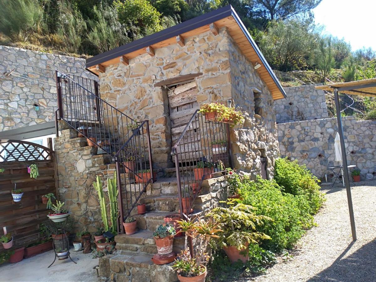 Il Casotto Del Nonno Apartment Вентимиля Екстериор снимка