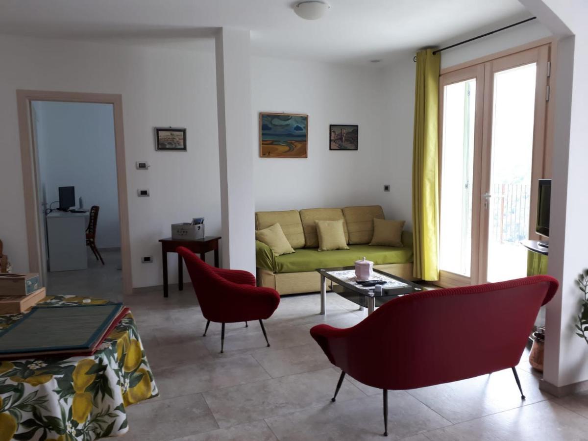 Il Casotto Del Nonno Apartment Вентимиля Екстериор снимка