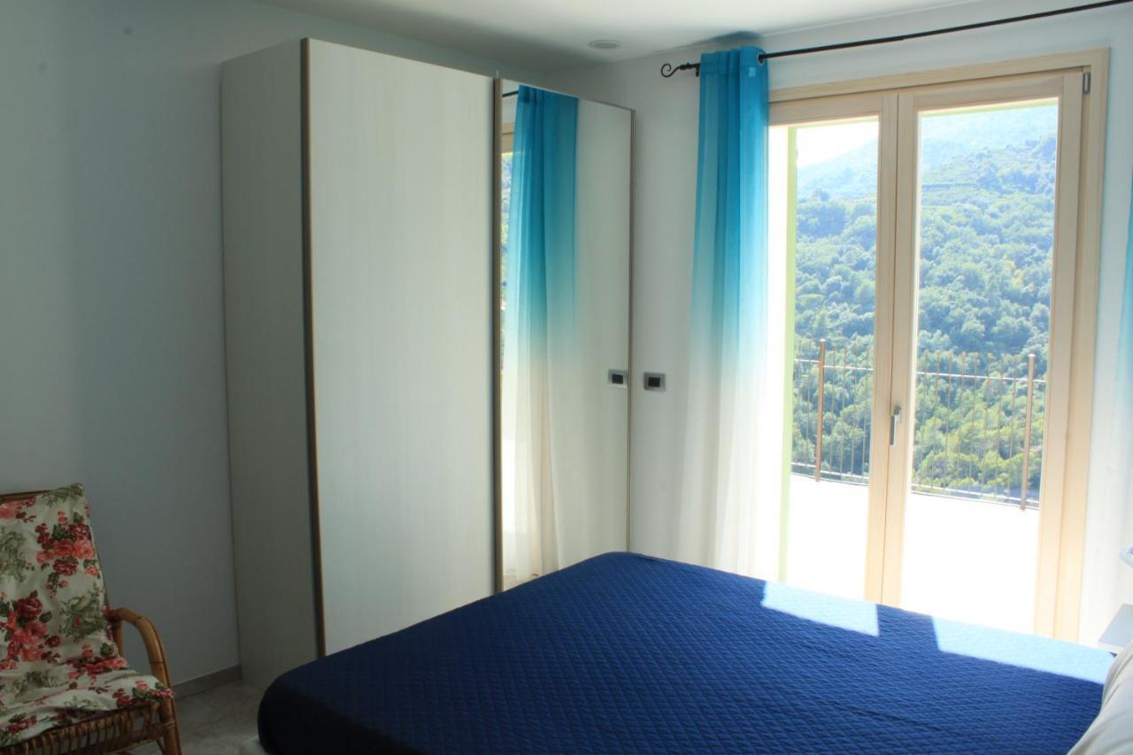 Il Casotto Del Nonno Apartment Вентимиля Екстериор снимка